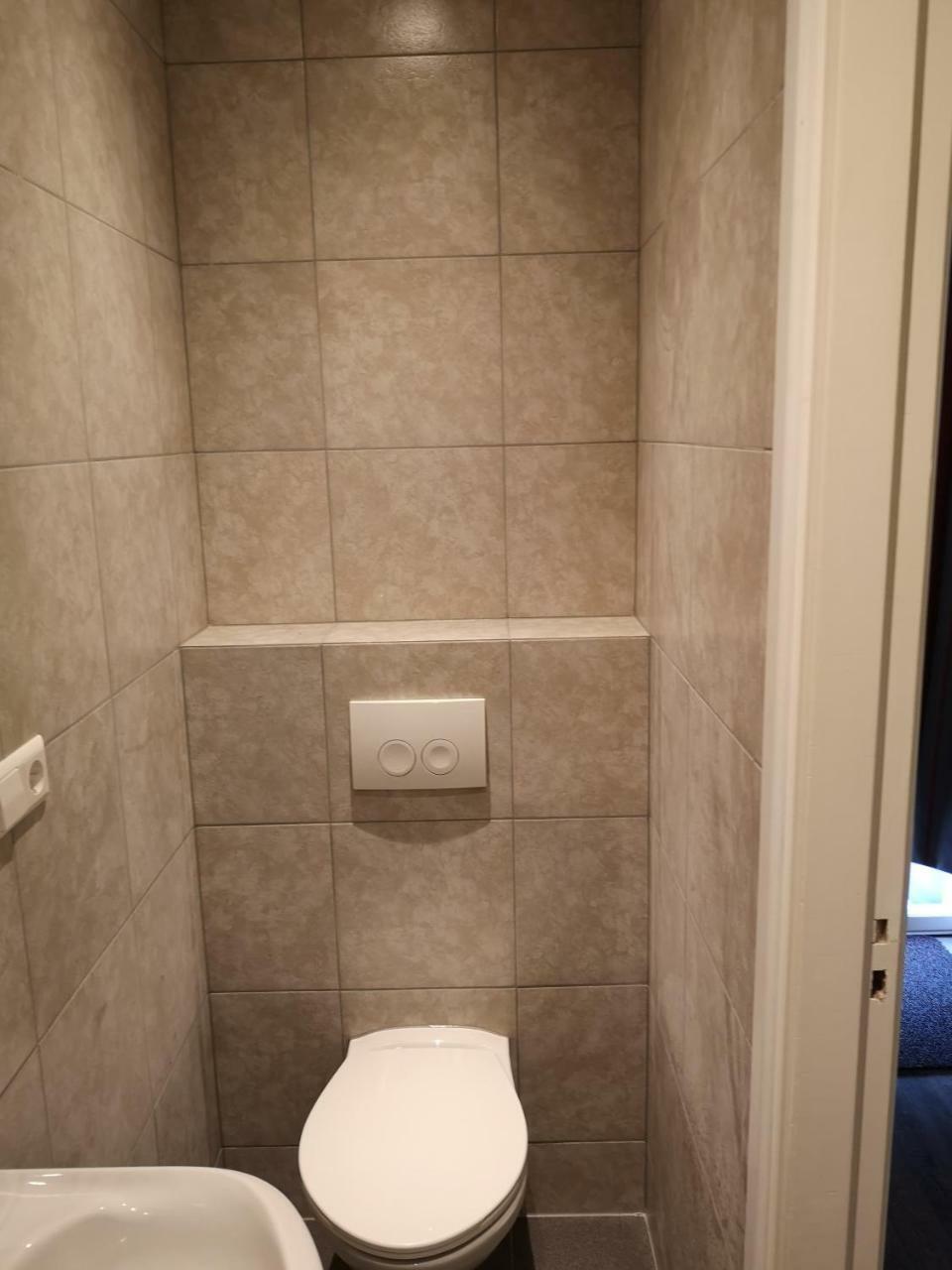 Budget Twin Room without Window